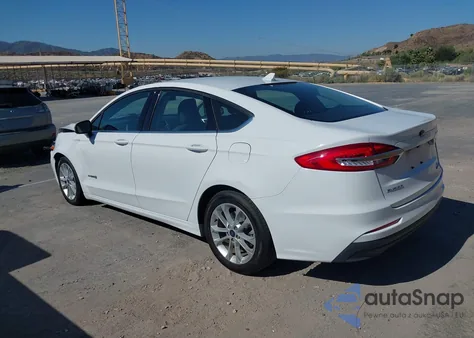 2019 Ford Fusion Hybrid Se z USA, uszkodzony, nr VIN 3FA6P0LU7KR182308